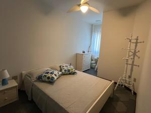 Refúgio na Prainha - Conforto com Dois Quartos e Ar-Condicionado!