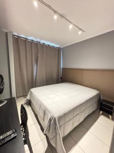 Apartamento inteiro, 3 quartos, com vaga de estacionamento, no Brás, próximo ao Templo de Salomão