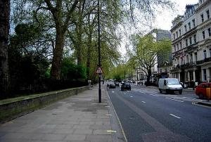 Lovely Quiet Spacious Apartment by Hyde Park