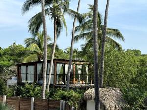 Templo Retreat, 5 Units, Pool, Yoga Dojo, Icebath, Sauna