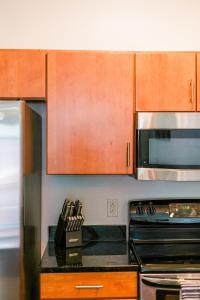 Modern Germantown Stay - Walkable, Quiet & Central