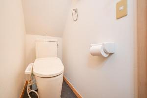 浅草小胎楼 Asakusa Hanahi, Small Tire, 1st Floor, 4-Minute Walk to Asakusa Temple, Direct Subway Access to Narita and Haneda Airports, Private Room