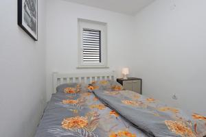 Apartments with parking space Sveti Juraj, Senj - 23799