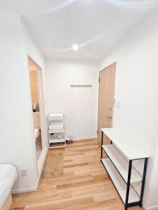 浅草花日美居 Asakusa Hanichi 206 Twin Bedroom Asakusa Temple 4 min walk Direct subway access to Narita and Haneda Airports Hosts listings areat the same address