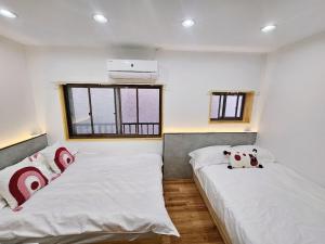 浅草花日美居 Asakusa Hanichi 206 Twin Bedroom Asakusa Temple 4 min walk Direct subway access to Narita and Haneda Airports Hosts listings areat the same address