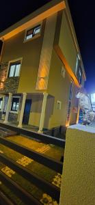 Denis House havuz sauna ve jakuzi hadi gelin