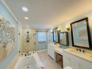 Sunlit Hideaway 3BR 2BA house pool