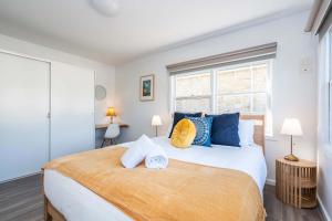 Cosy Torquay Beach Shack Minutes walk to the beach