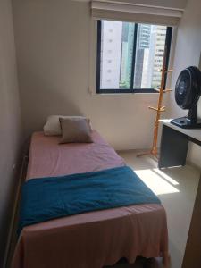 Apartamento beira-mar com 2 quartos e piscina - A 30m da praia - Orla de Boa Viagem