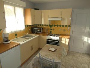 Charmante maison F3 à Saujon, 2 chambres, animaux acceptés, parking - FR-1-71-76