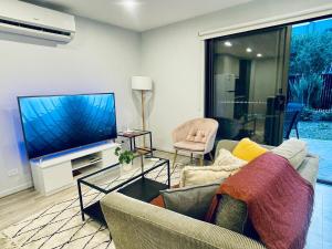 Calm Getaway Close to Airport