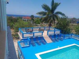 POINCIANA APARTMENT 212 POINCIANA DRIVE GREEN WOOD MONTEGO BAY JAMAICa