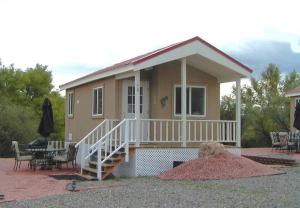 Studio Park Model room in Verde Valley Studio Park Model Cabin 15