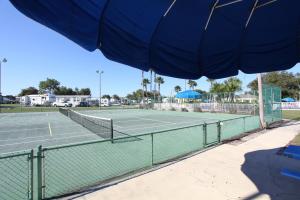 Lake Magic Park Model 15