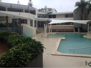 Burleigh Heads Beach Front 2 br Unit