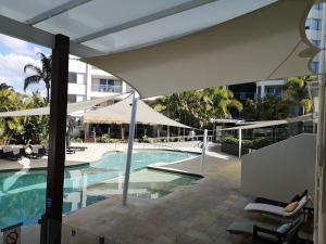 Burleigh Heads Beach Front 2 br Unit