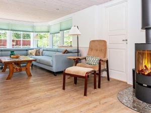 6 person holiday home in Hemmet