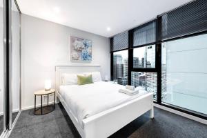 Green & Serene - Lush 1BR w Pool & Gym