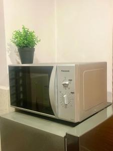 NaturalLight Apt near HNOperaHouse with Washer, Dryer and Free Netflix