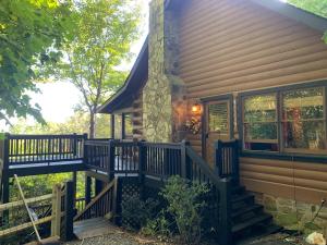 Cozy Haven - Mountain View, Hot Tub, Fire Pit - Ubytování bez kategorie ve městě Blue Ridge