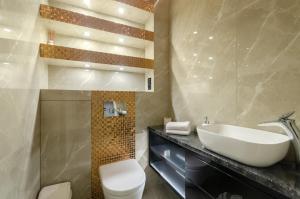 Petrovdom Apartments 20-200 in RC Kvartet, 16H Vasyl Lypkivskyi Street