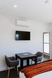 Wattle and Gum Suite - A Stylish Boutique-style Stay