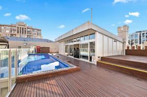 The Sweet Escape - Chic Apartment with Rooftop Pool