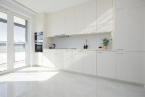 Jerozolimskie 190 by Solarento