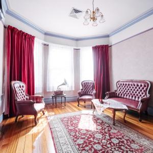 Home & Away on Turton