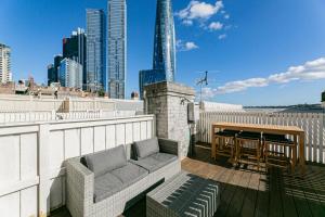 Waterfront Stylish & Charming City Retreat