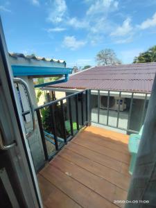 Long beach simple House