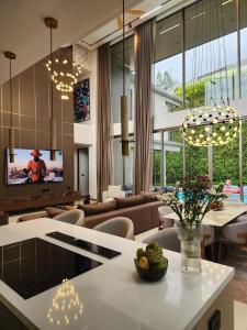 Grand View Residences Lagoon Private Villa, 3BD