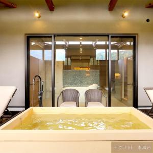 Hotel 4CROWNS- PREMIEREプラチナプラン