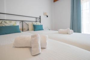 Lightbooking Las Breñas Garden con piscina