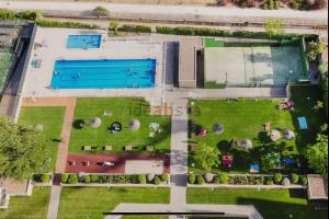 Modern apartment Near city center, Airport, Metro