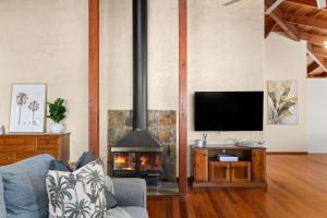 Buderim Rustic Retreat - Pool & Pet Friendly