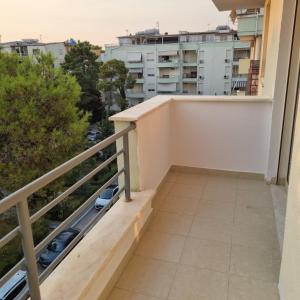 Freskia Golem 22 - 1 week minimum stay!!!