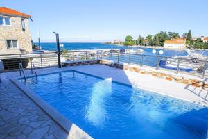 Steinhaus Mediterra mit Pool & Meerblick - Lukoran, Insel Ugljan bei Zadar