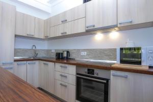 Steinhaus Mediterra mit Pool & Meerblick - Lukoran, Insel Ugljan bei Zadar