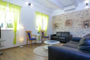 Steinhaus Mediterra mit Pool & Meerblick - Lukoran, Insel Ugljan bei Zadar