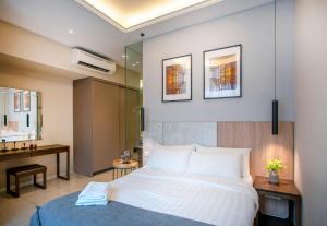 Dorsett Residences Sri Hartamas Free Parking by COBNB Mont Kiara Kuala Lumpur