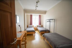 Zaya Stays, Cozy Private Family Apartment in the city center
