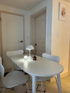 Wavy House - Ahyun, Sinchon, Hongdae, Seoul Station 아현 신촌 홍대 서울역