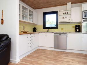 6 person holiday home in Gedser-By Traum