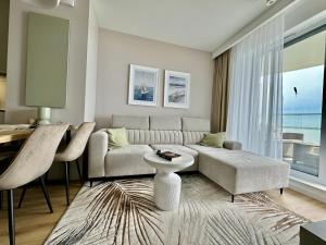 Rogowo Pearl 4313 z bezpośrednim widokiem na jezioro