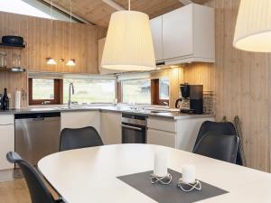 8 person holiday home in Hjørring-By Traum