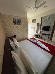 Hotel Accom