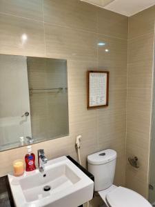 Cozy Suite in Venice Mall Near BGC