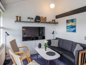 6 person holiday home in Væggerløse-By Traum