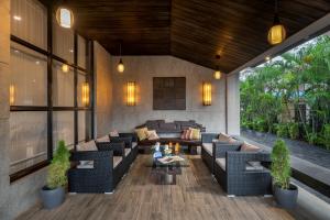 SaffronStays Palmora -7-BR villa with pool, jacuzzi, gazebo bar & lawns for celebrations in Lonavala